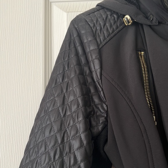 MICHAEL KORS quilted hooded coat - Picture 6 of 10